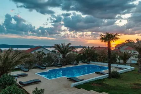 Mediterano 4, Maison de vacances à Bibinje près de la plage - Photo 5