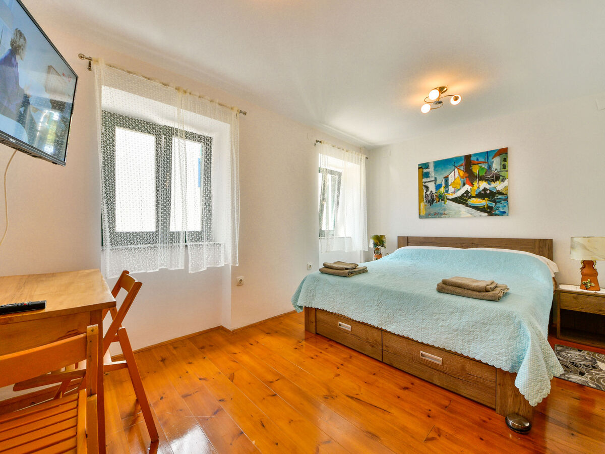 Divna, maison rénovée à 100 m de la mer à Selce - Photo 9
