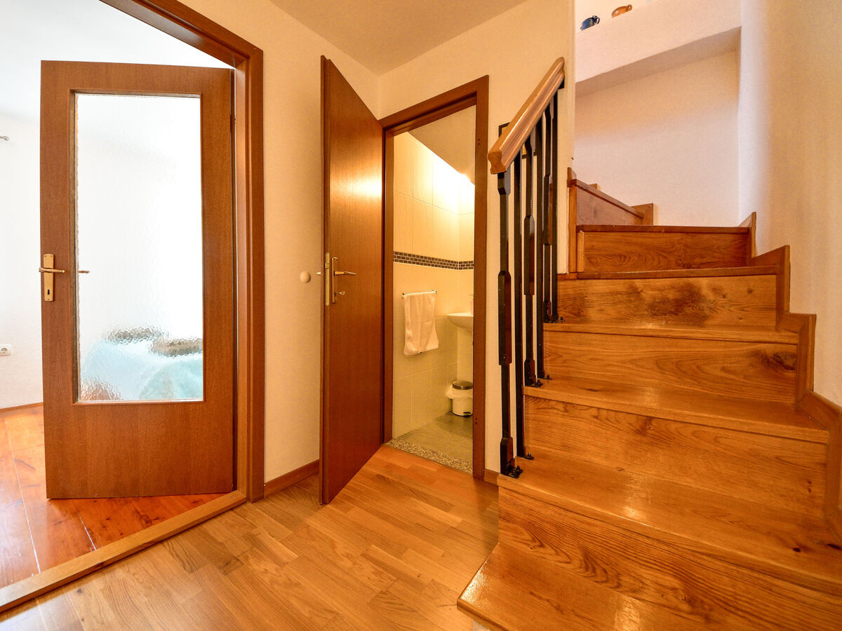 Divna, maison rénovée à 100 m de la mer à Selce - Photo 11