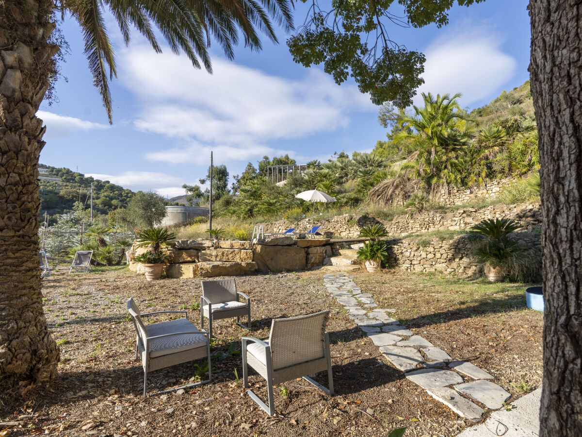 Villa Miró – Maison 2 pièces avec piscine près de San Lorenzo - Photo 6