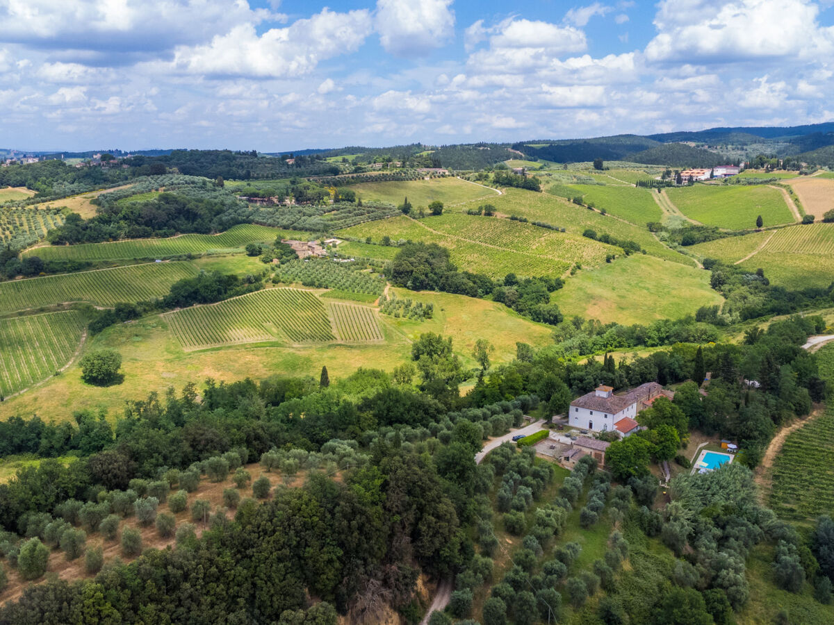 Gite 2 pièces Castellina in Chianti, piscine commune - Photo 9