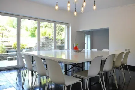 Maison 22 personnes, 8 chambres à Denée : photo 2
