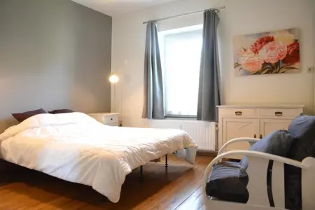 Maison 22 personnes, 8 chambres à Denée : photo 14