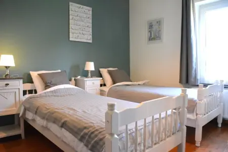 Maison 22 personnes, 8 chambres à Denée : photo 16