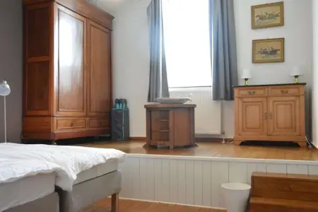 Maison 22 personnes, 8 chambres à Denée : photo 18
