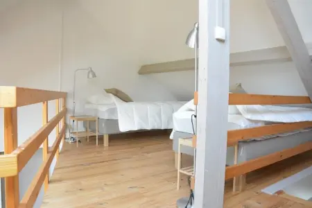 Maison 22 personnes, 8 chambres à Denée : photo 20
