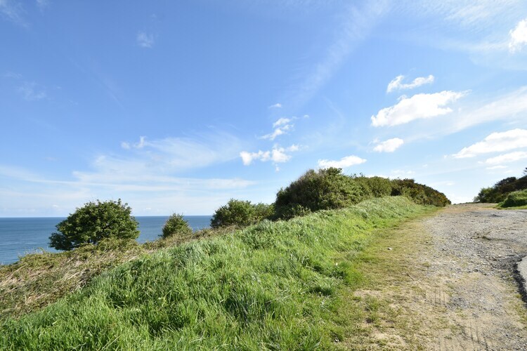 Maison bretonne rénovée, jardin spacieux près de la mer - Photo 27