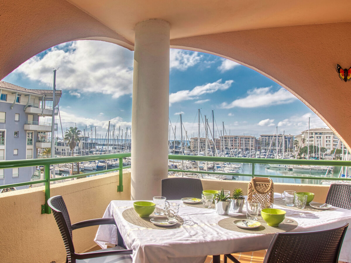 Appartement Bleu Marine à Fréjus, vue mer et port - Photo 1