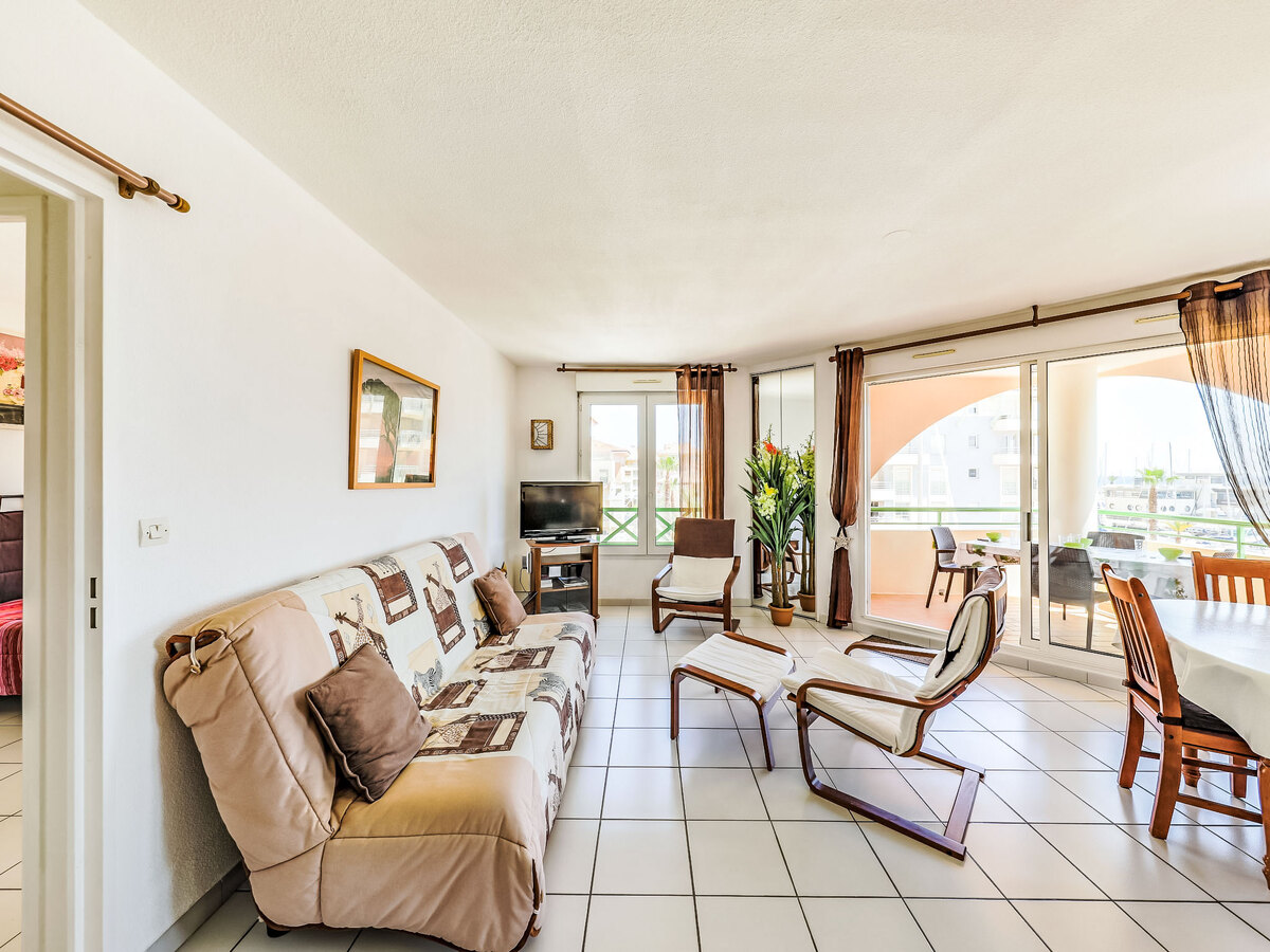 Appartement Bleu Marine à Fréjus, vue mer et port - Photo 7