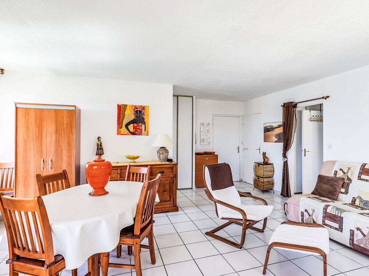 Appartement Bleu Marine à Fréjus, vue mer et port - Photo 8