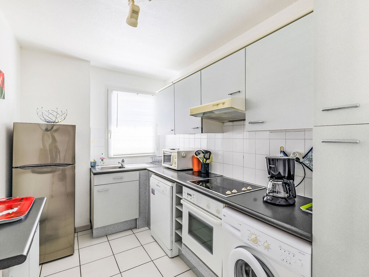 Appartement Bleu Marine à Fréjus, vue mer et port - Photo 9