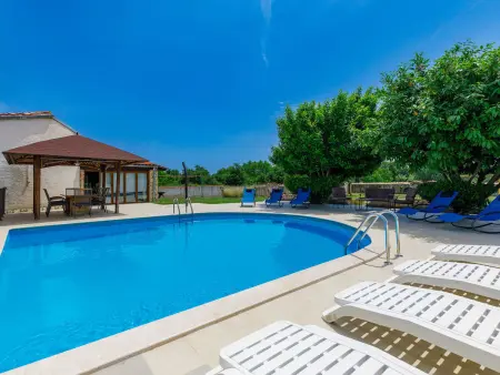 Maison Jadranka avec piscine privée à Marčana : photo 11