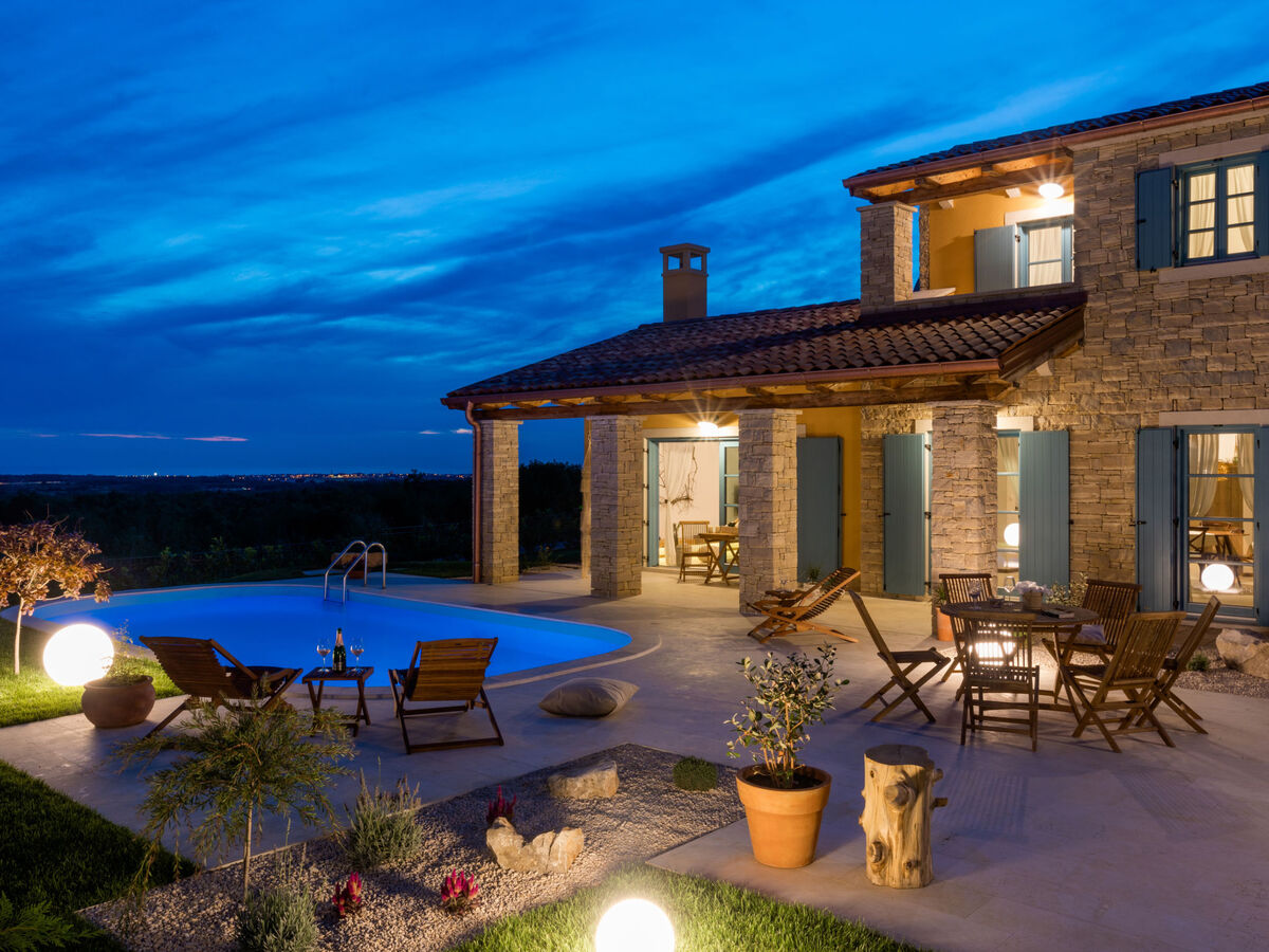 Villa Figlica à Umag : maison 150 m² piscine privée - Photo 1