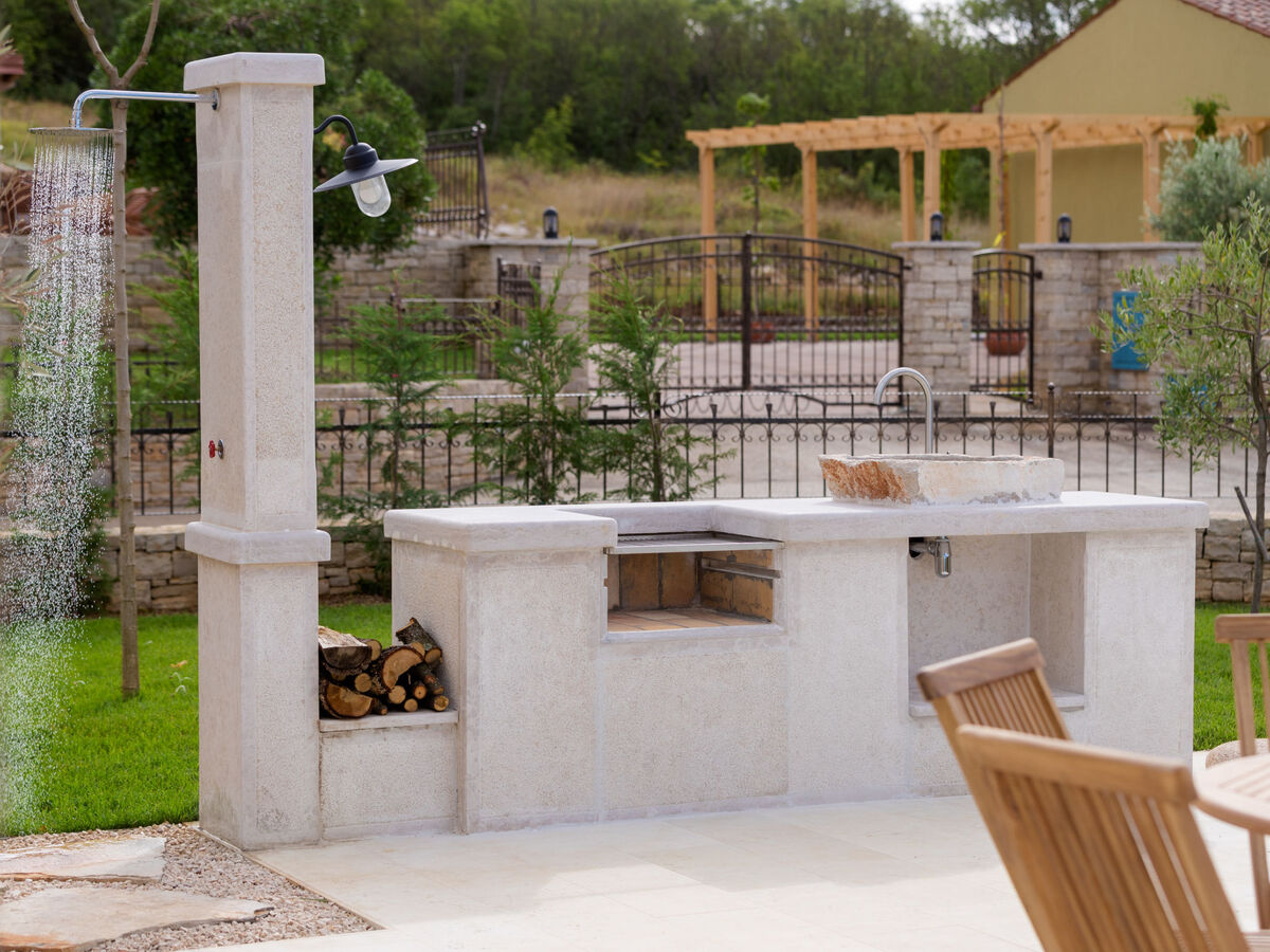 Villa Figlica à Umag : maison 150 m² piscine privée - Photo 5