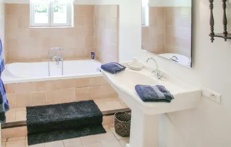 Maison au bord de la Dordogne avec piscine privée : photo 28