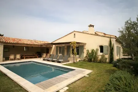 Location villa à Eygalières, Mas à Eygalières avec piscine chauffée