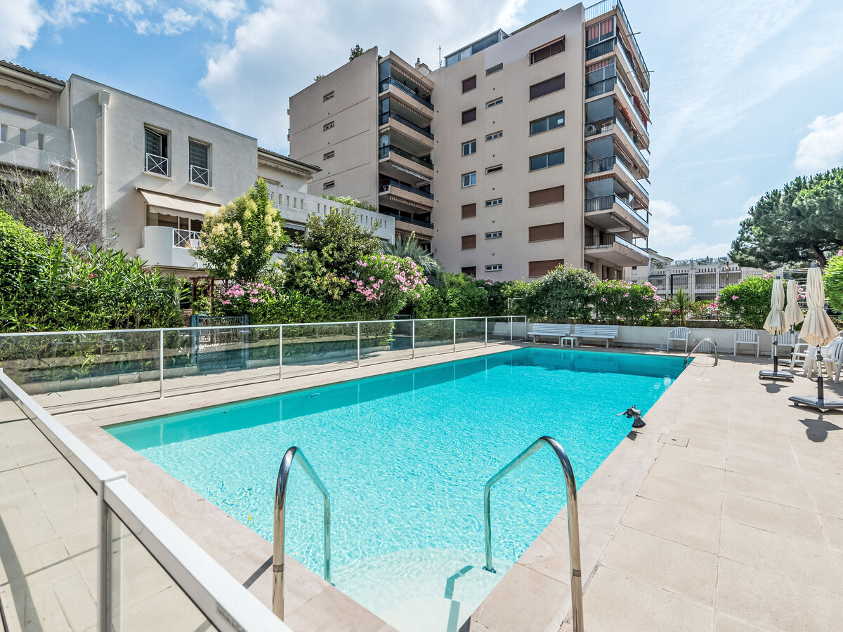 Studio rénové avec terrasse et accès piscine à Cannes - Photo 1