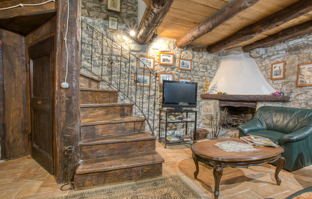 Maison jumelée avec sauna et jacuzzi à Comano - Photo 2