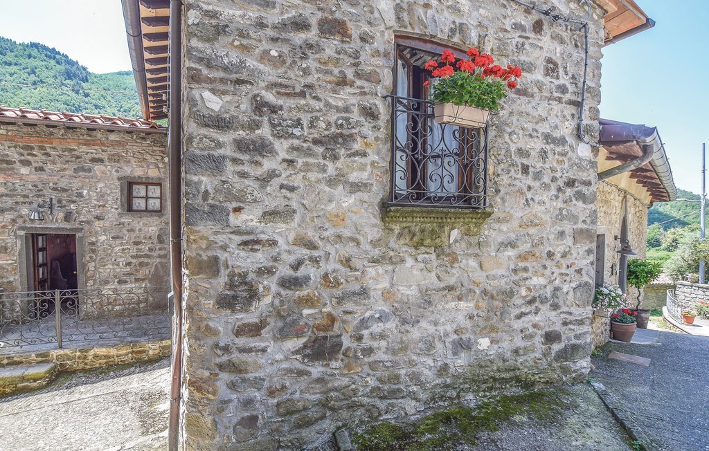 Maison jumelée avec sauna et jacuzzi à Comano - Photo 9
