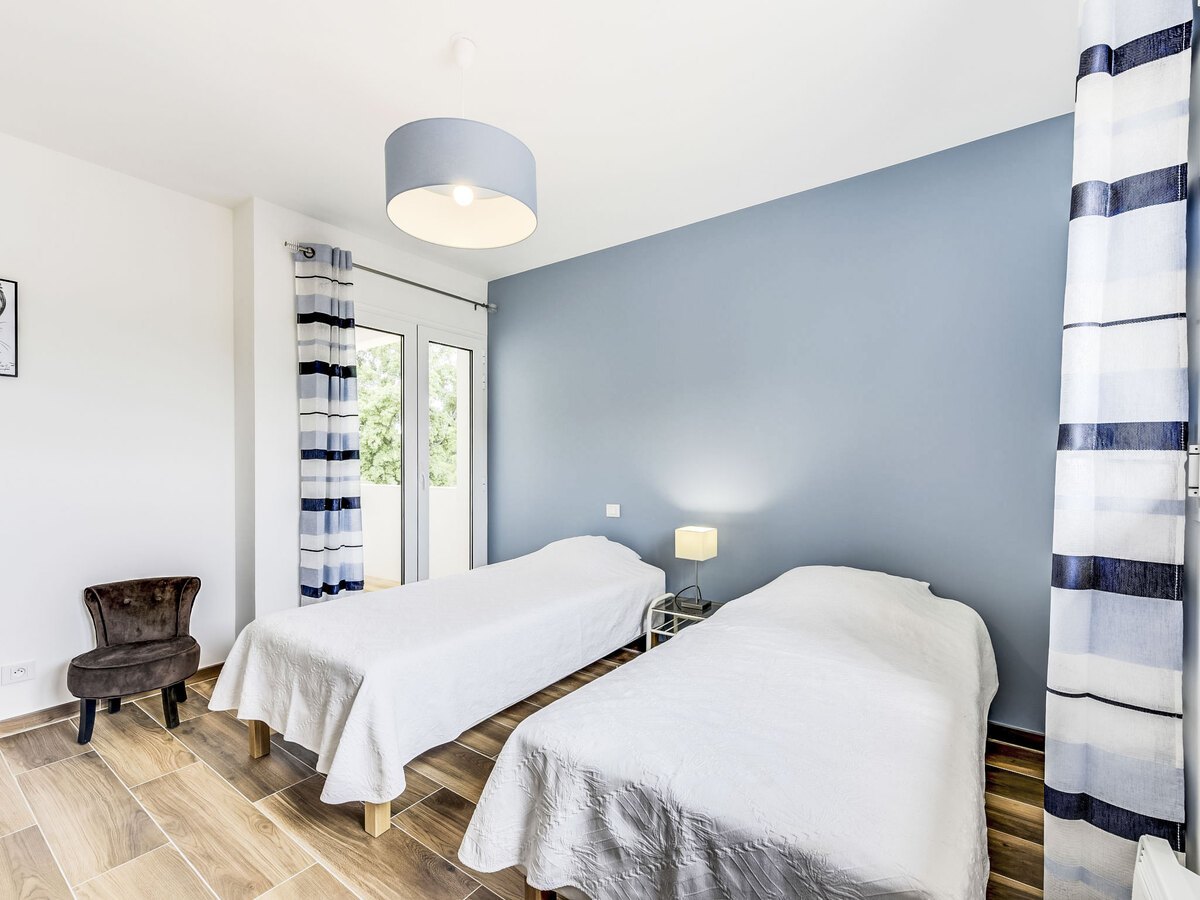 Les Hautes Terres : maison 4 chambres avec piscine à Cogolin - Photo 11