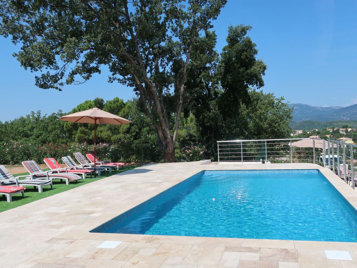 Les Hautes Terres : maison 4 chambres avec piscine à Cogolin - Photo 13