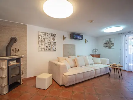 Maison Aleksandra à Pula, 6 pers, terrasse couverte : photo 9