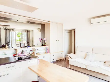 Mas de la Madrague – appartement vue mer, terrasse 19 m² : photo 5
