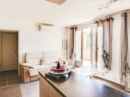 Mas de la Madrague – appartement vue mer, terrasse 19 m² : photo 6