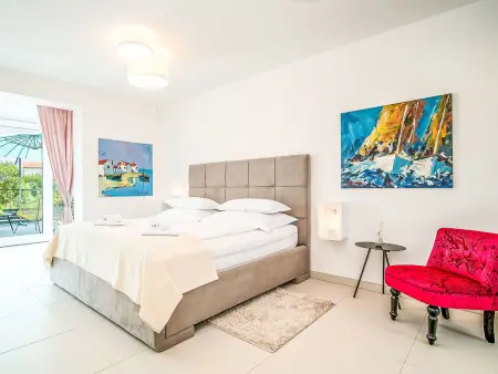 Maison Ivana, 3 chambres avec piscine chauffée à Krk : photo 5