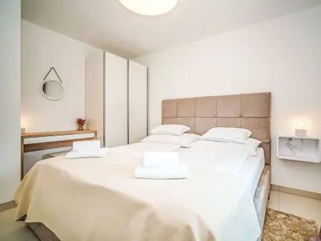 Maison Ivana, 3 chambres avec piscine chauffée à Krk : photo 13