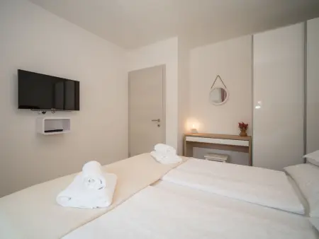 Maison Ivana, 3 chambres avec piscine chauffée à Krk : photo 14