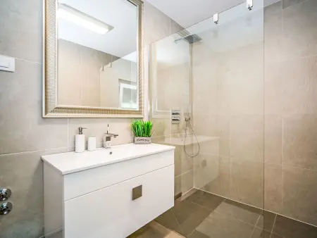 Maison Ivana, 3 chambres avec piscine chauffée à Krk : photo 15