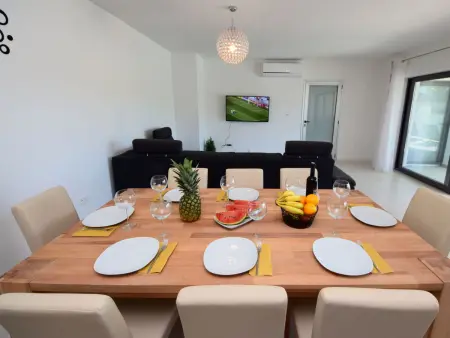 West, maison 5 pièces avec piscine chauffée à Tribunj : photo 4
