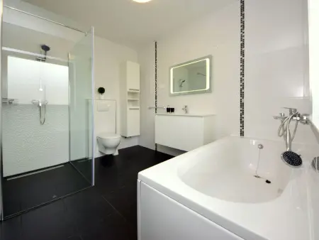 West, maison 5 pièces avec piscine chauffée à Tribunj : photo 14
