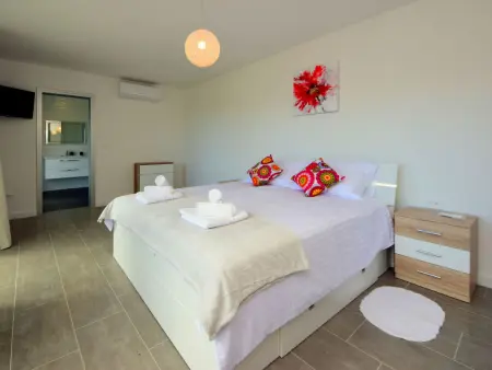 West, maison 5 pièces avec piscine chauffée à Tribunj : photo 16