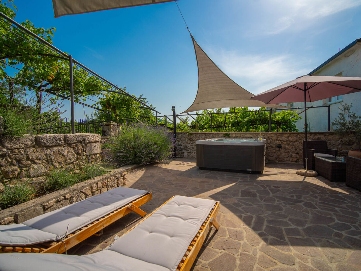 Maison Dedina srića à Crikvenica, piscine chauffée - Photo 9