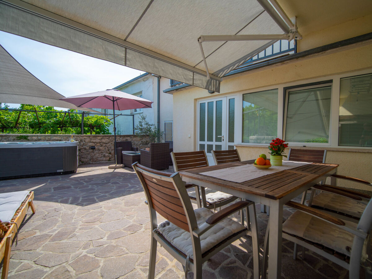 Maison Dedina srića à Crikvenica, piscine chauffée - Photo 16
