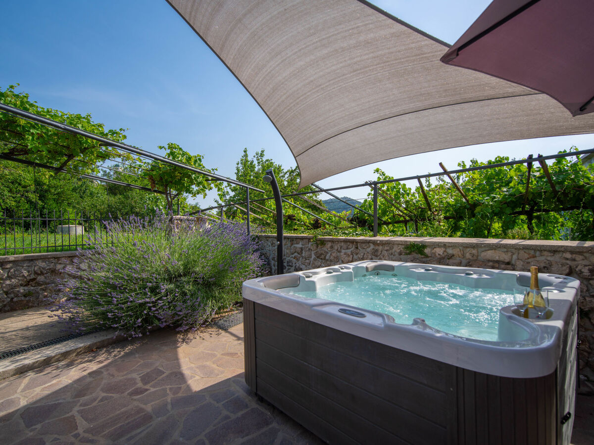Maison Dedina srića à Crikvenica, piscine chauffée - Photo 29