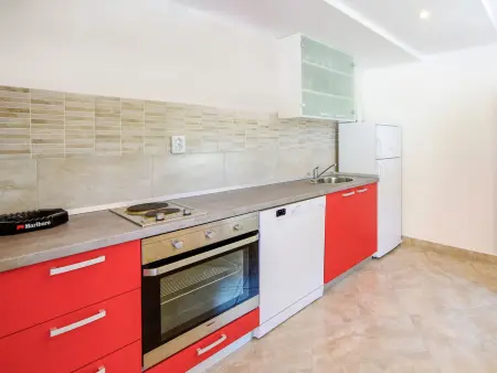 Madera – Maison 6 pers. piscine privée Dugo Selo : photo 7