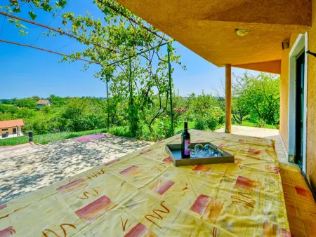 Madera – Maison 6 pers. piscine privée Dugo Selo : photo 12