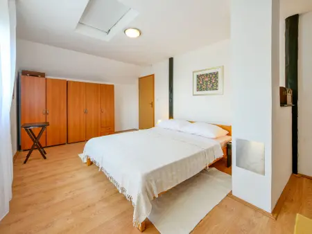 Madera – Maison 6 pers. piscine privée Dugo Selo : photo 19