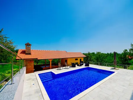 Madera – Maison 6 pers. piscine privée Dugo Selo : photo 22