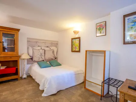 Studio 25 m² Bormes-les-Mimosas, centre village : photo 4