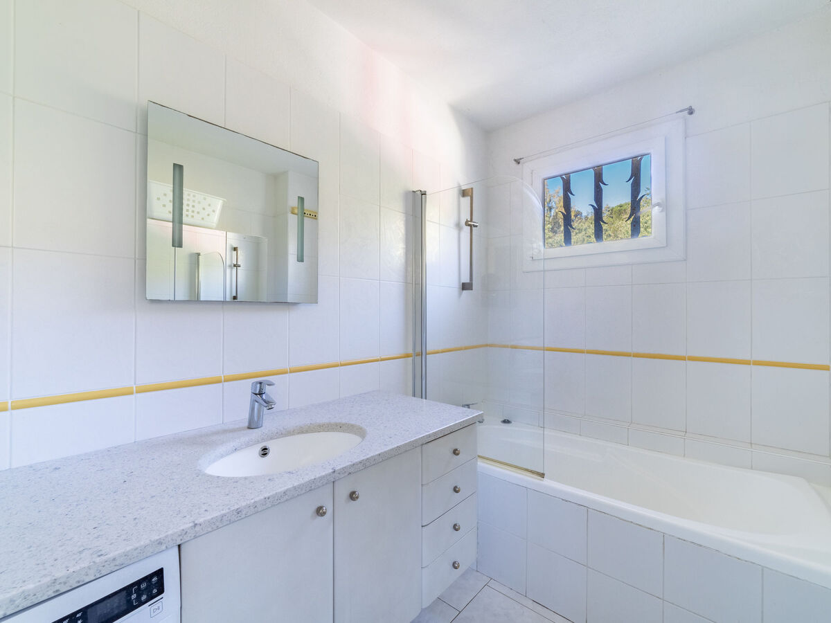 Appartement Carpe Diem, 2 ch., vue mer à Rayol Canadel - Photo 16