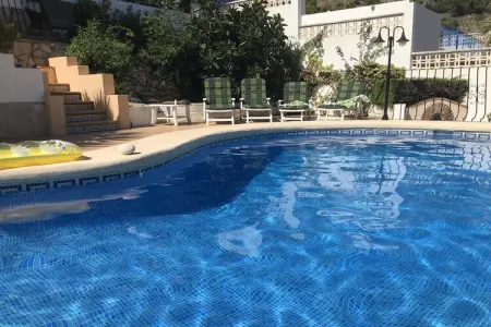 Villa Antonio Alto 4 pax, Escapade méditerranéenne avec jardin - Photo 1