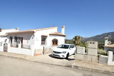 Villa Antonio Alto 4 pax, Escapade méditerranéenne avec jardin - Photo 12