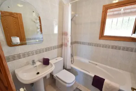 Villa Antonio Alto 4 pax, Escapade méditerranéenne avec jardin - Photo 23