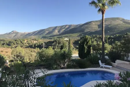 Villa Antonio Alto 4 pax, Escapade méditerranéenne avec jardin - Photo 27