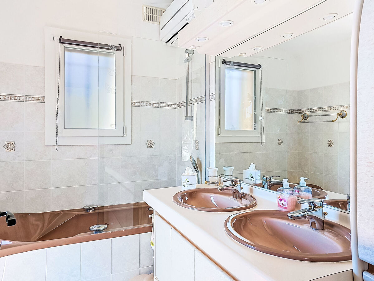 Le Mas d'Olive – Maison 6 personnes avec piscine à Grimaud - Photo 25