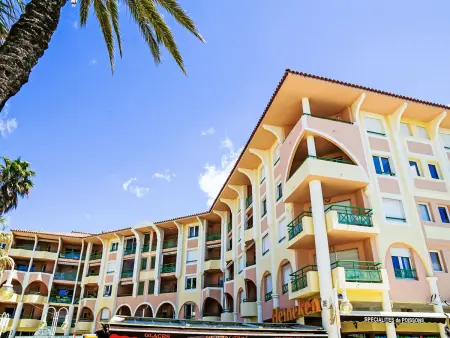 Appartement Bleu Marine, vue port à Fréjus : photo 21